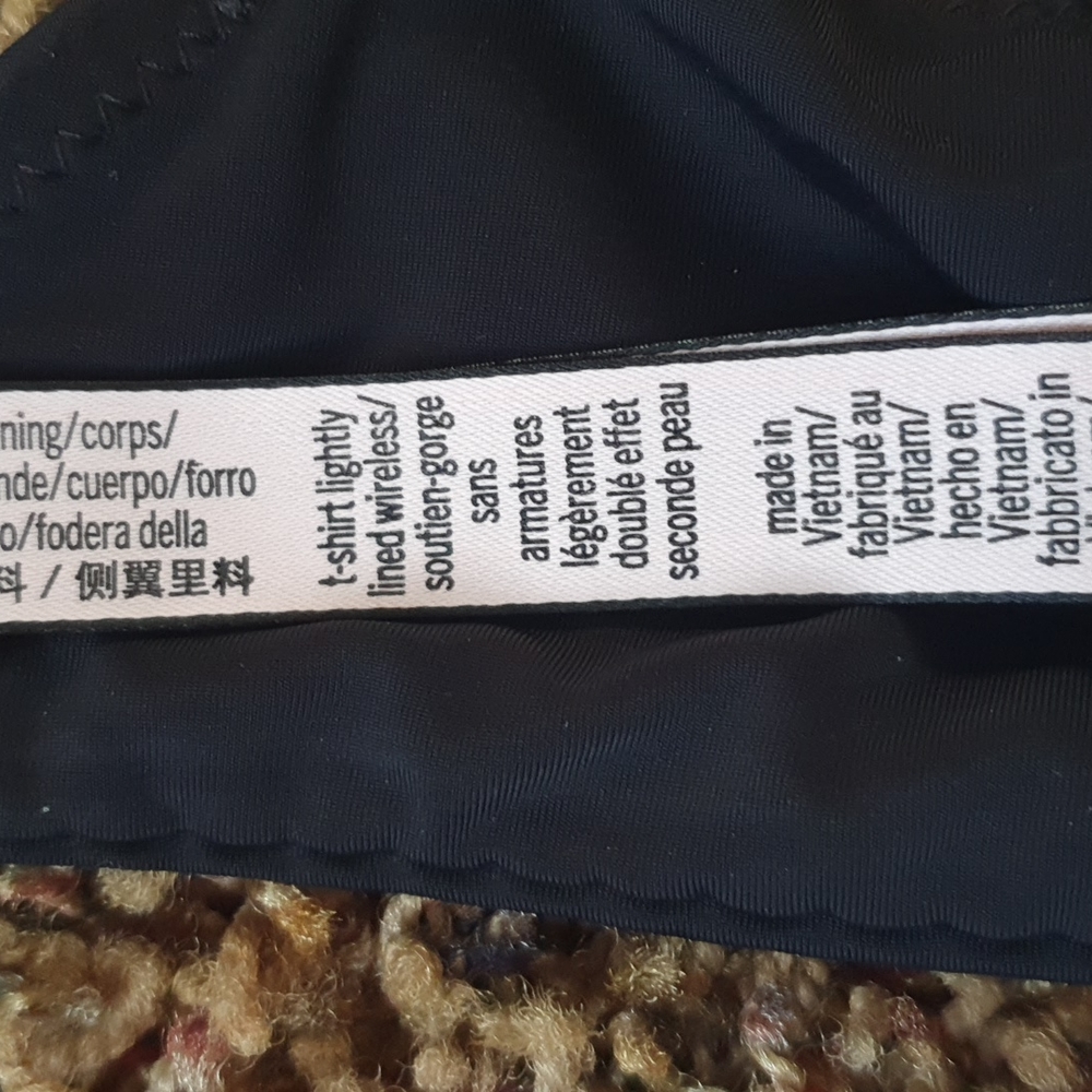 Victoria’s Secret T-Shirt Lightly Lined Wireless Bra w/ Logo Straps, Size 34DD - Picture 7 of 9